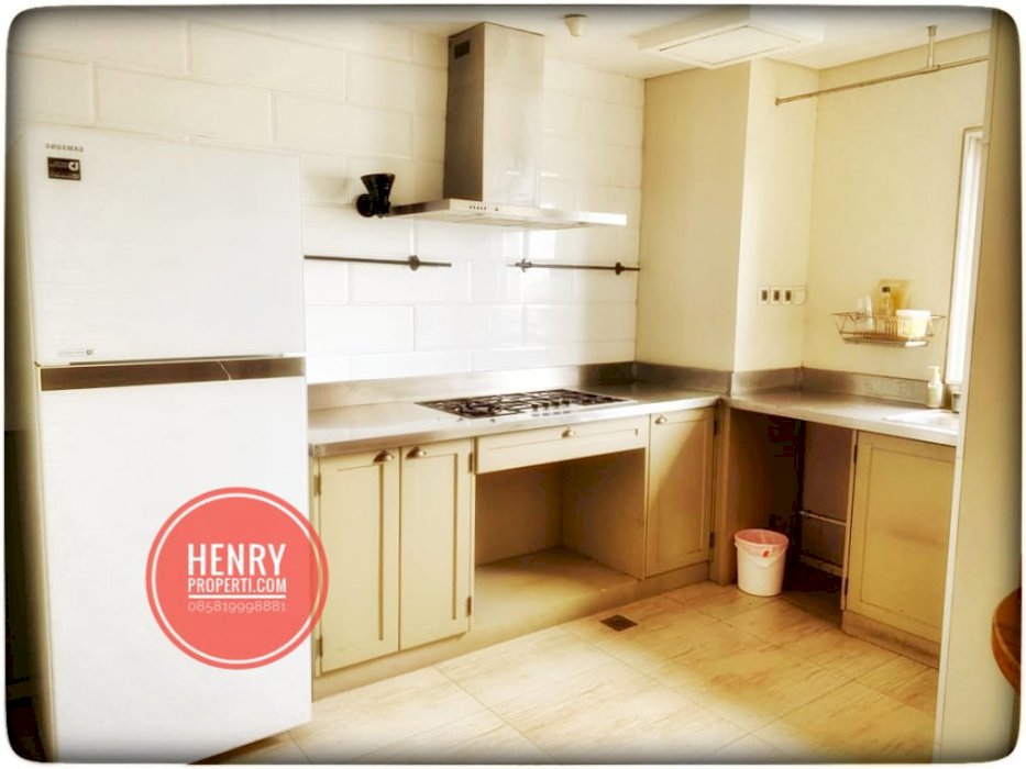 Dijual  Unit Spesial 3+1 Furnish Big Size Permata Hijau Residence
