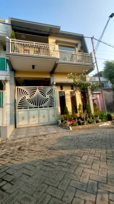 Rumah 2 Lantai Di Graha Puncak Anomsari Driyorejo Gresik