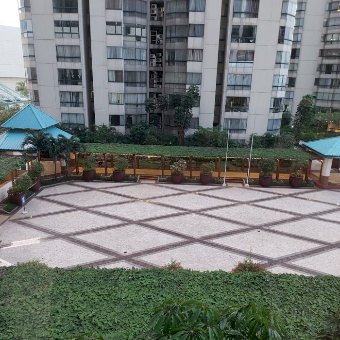 Disewakan Taman Anggrek 2+1BR Full Furnish and Renov City