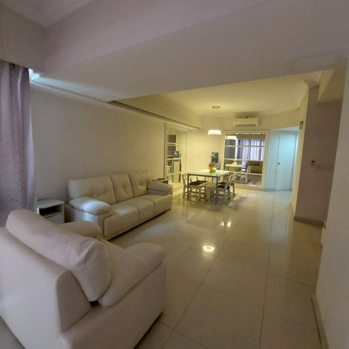Disewakan Taman Anggrek Full Furnish and Renov City