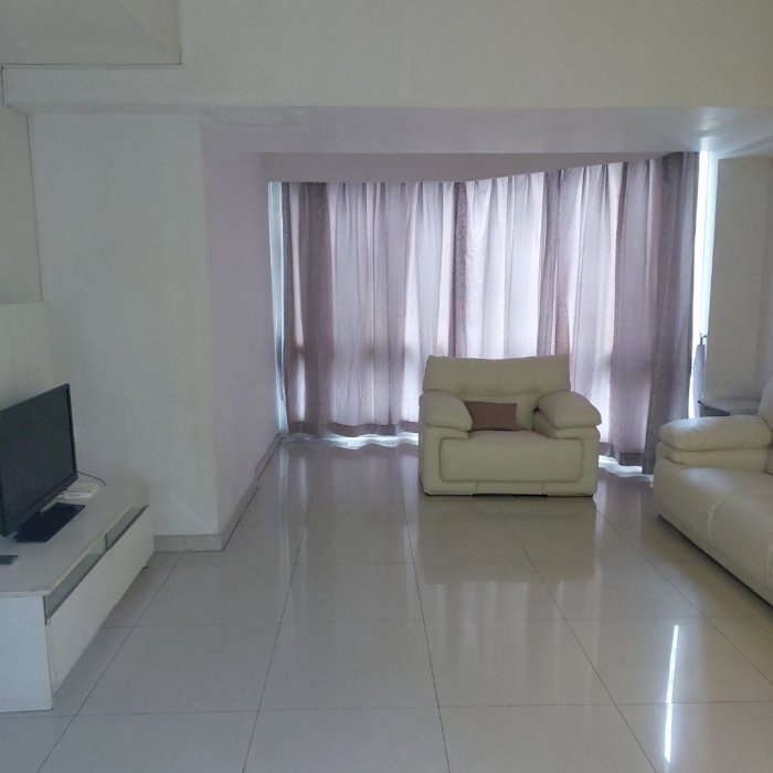 Disewakan Taman Anggrek Full Furnish and Renov City