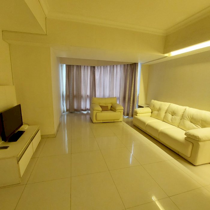 Disewakan Taman Anggrek 2+1BR Full Furnish lantai tinggi