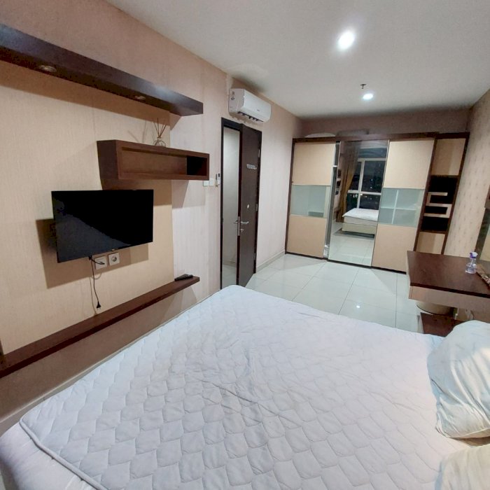 For Rent Central Park Res  Best View Full Furnish High Floor