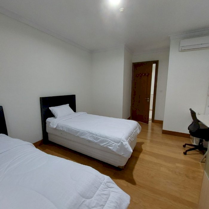 Sewa apartemen residence 8 senopati dengan harga spesial