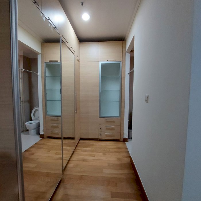 Sewa apartemen residence 8 senopati dengan harga spesial