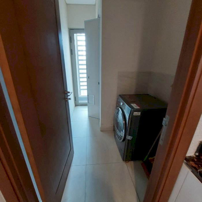 For Rent Taman Anggrek Residence Unit 3+1 BR High Fl