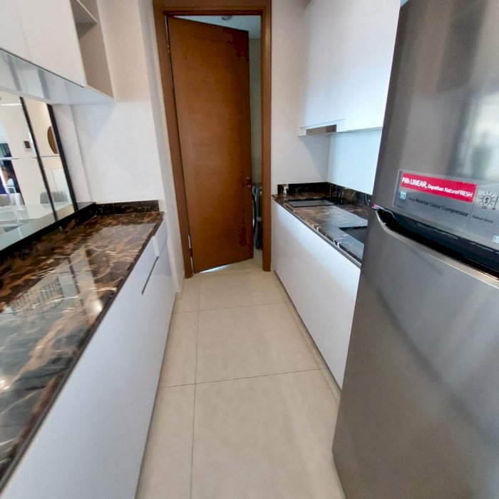 For Rent Taman Anggrek Residence Unit 3+1 BR High Fl