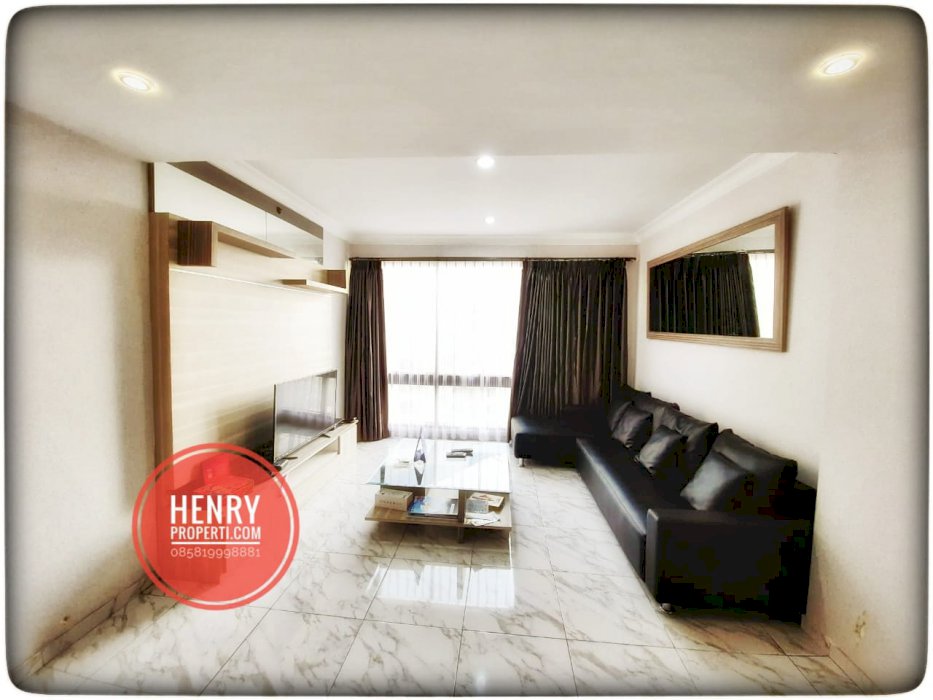 sewa apartemen 3br dengan view city lantai tinggi