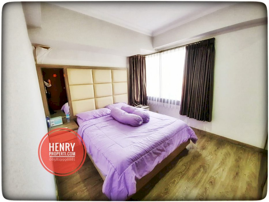 sewa apartemen 3br dengan view city lantai tinggi