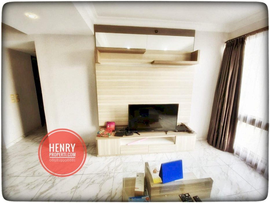 sewa apartemen 3br dengan view city lantai tinggi
