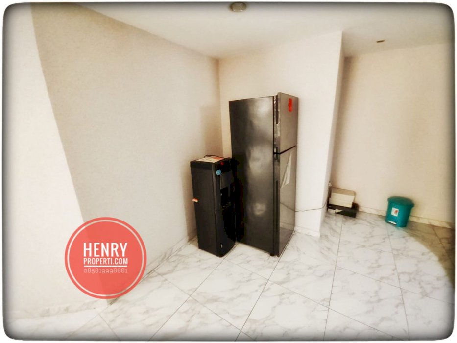 sewa apartemen 3br dengan view city lantai tinggi