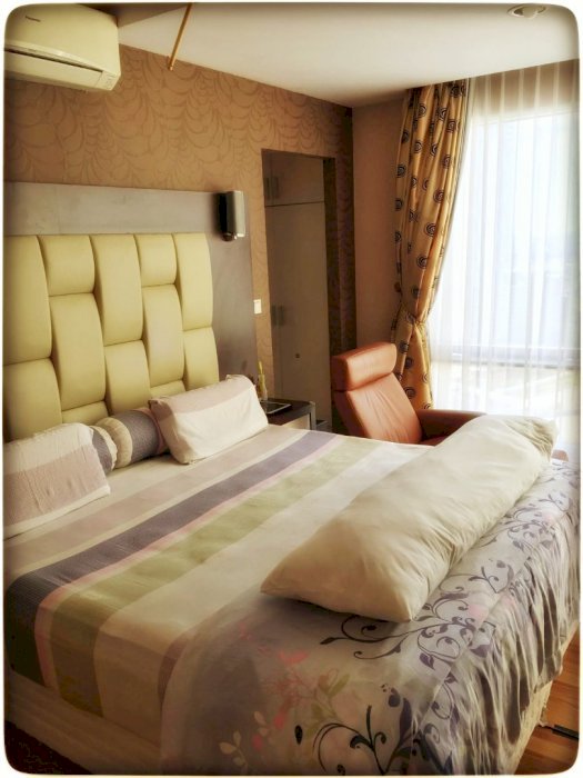 Dijual Unit Spesial 3+1BR City View di Taman Anggrek Condominium