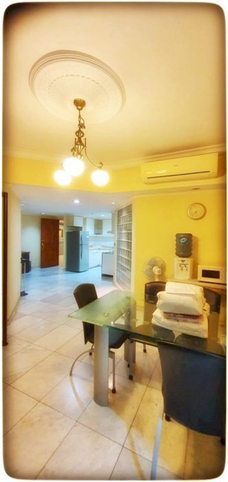 Dijual Unit Sudut 2 kamar tidur Park View di Taman Anggrek Condominium