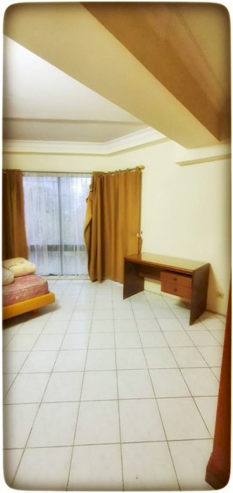 Dijual Unit Sudut 2 kamar tidur Park View di Taman Anggrek Condominium