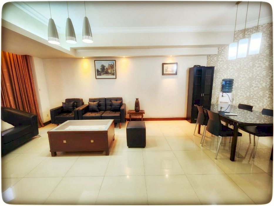 Disewakan Taman Anggrek 2+1BR Full Furnish dan sudah renov