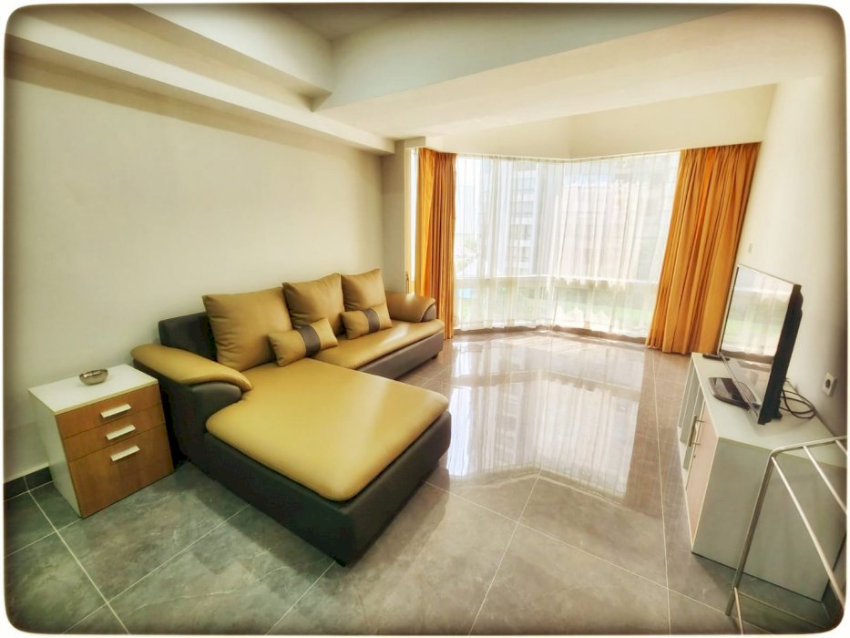 Disewakan Taman Anggrek 2+1BR Full Furnish and Renov City View  20+