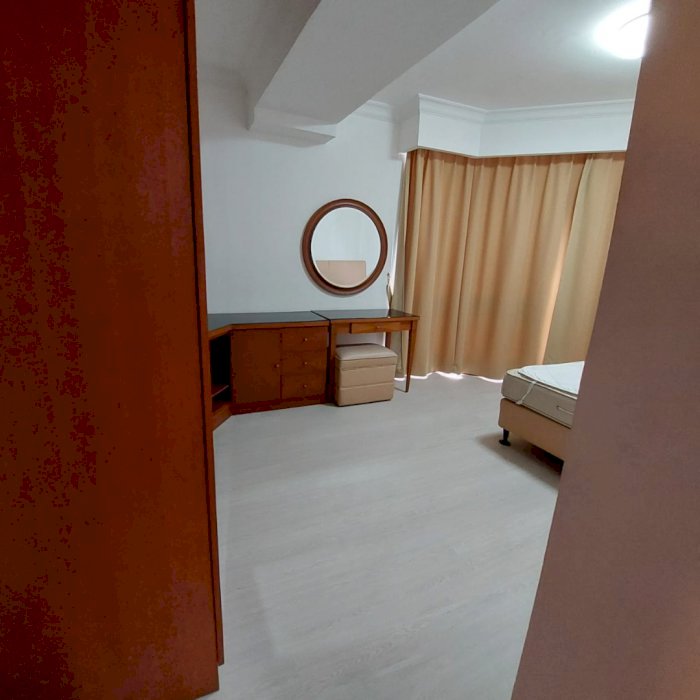 sewa apartemen taman anggrek jakarta barat