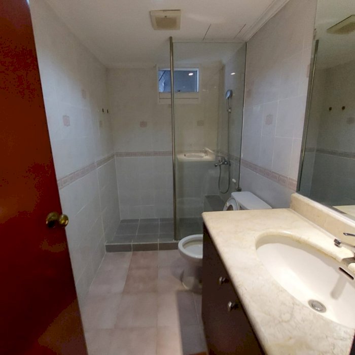 sewa apartemen taman anggrek jakarta barat