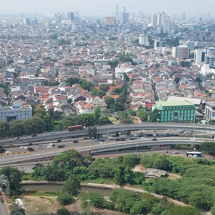 sewa apartemen taman anggrek jakarta barat