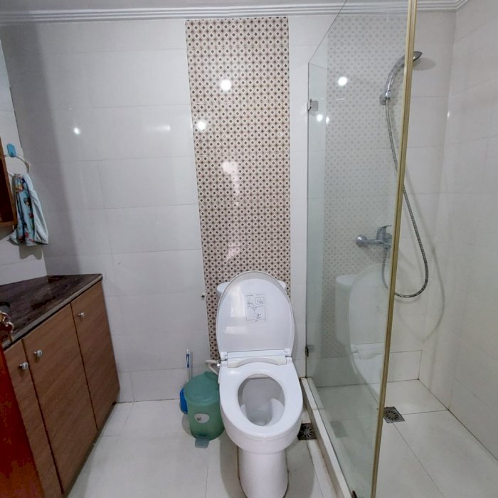sewa apartemen taman anggrek fasilitas\ 2 kamar jakarta barat