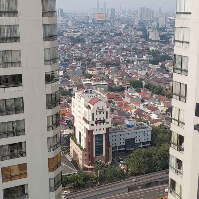 apartemen TAMAN ANGGREK disewakan FASILITAS LENGKAP view city