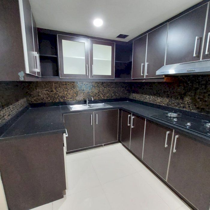 Taman Anggrek unit sudut harga sewa 90 juta pertahun