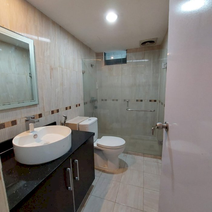Taman Anggrek unit sudut harga sewa 90 juta pertahun