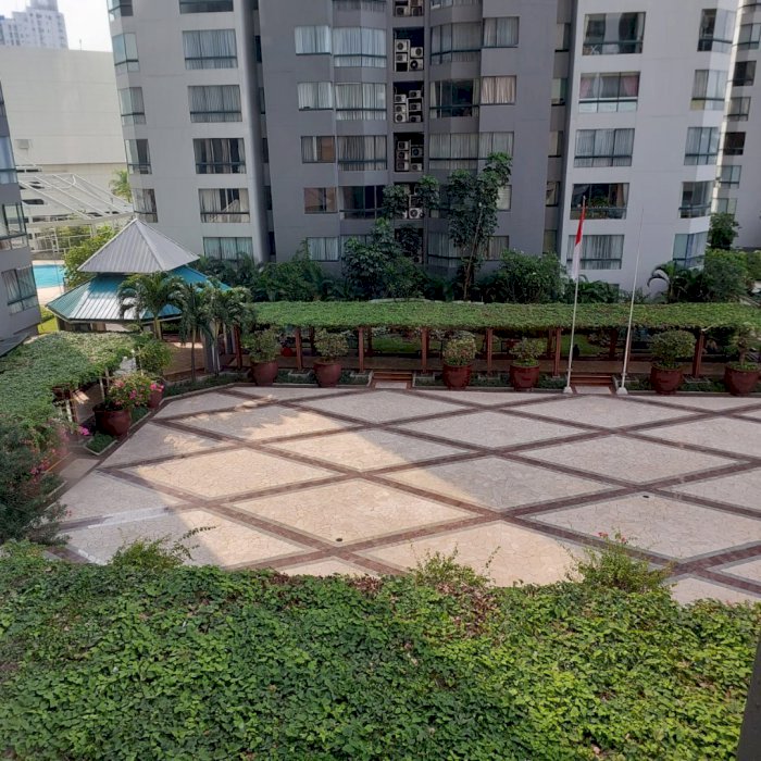 taman anggrek sudah renov harga 105 juta per tahun