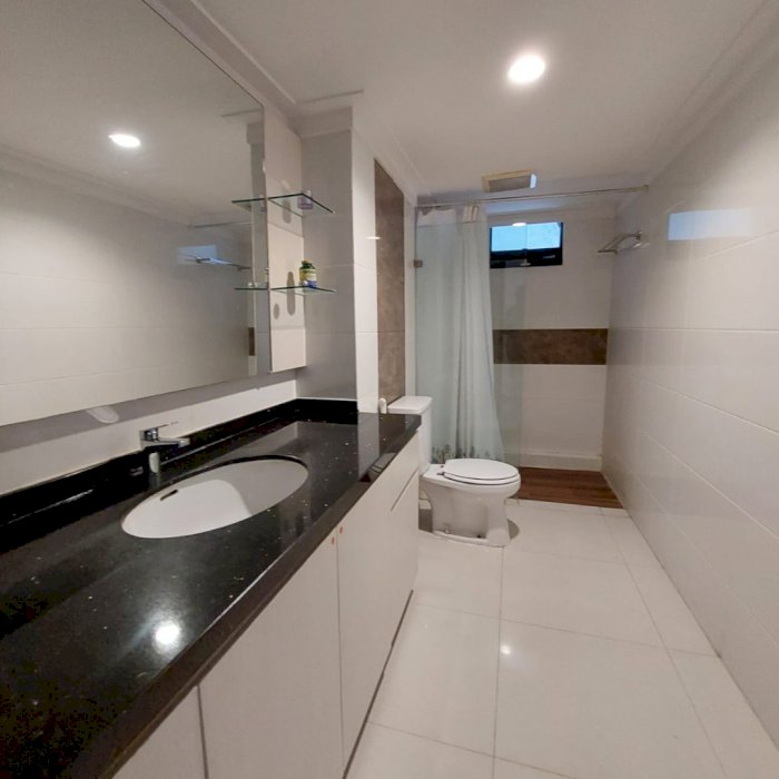 sewa apartemen taman anggrek harga 160 juta pertahun