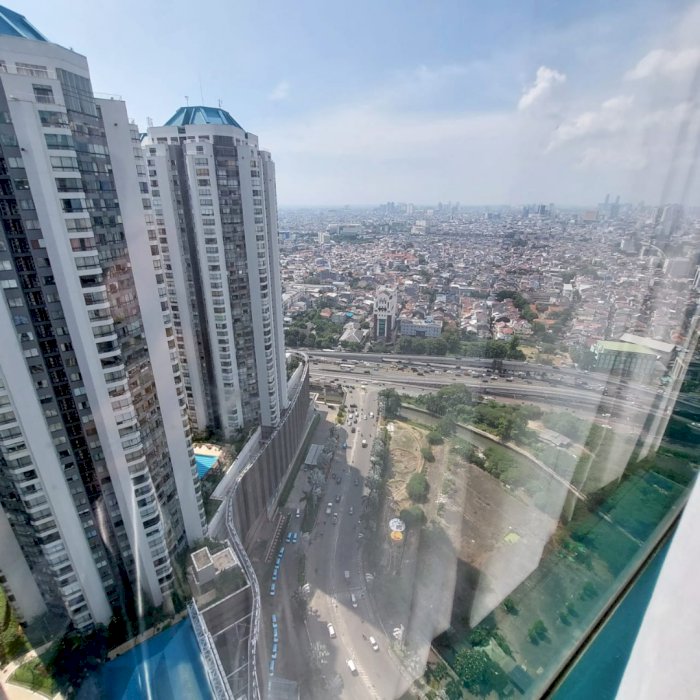 sewa apartemen taman anggrek harga 160 juta pertahun