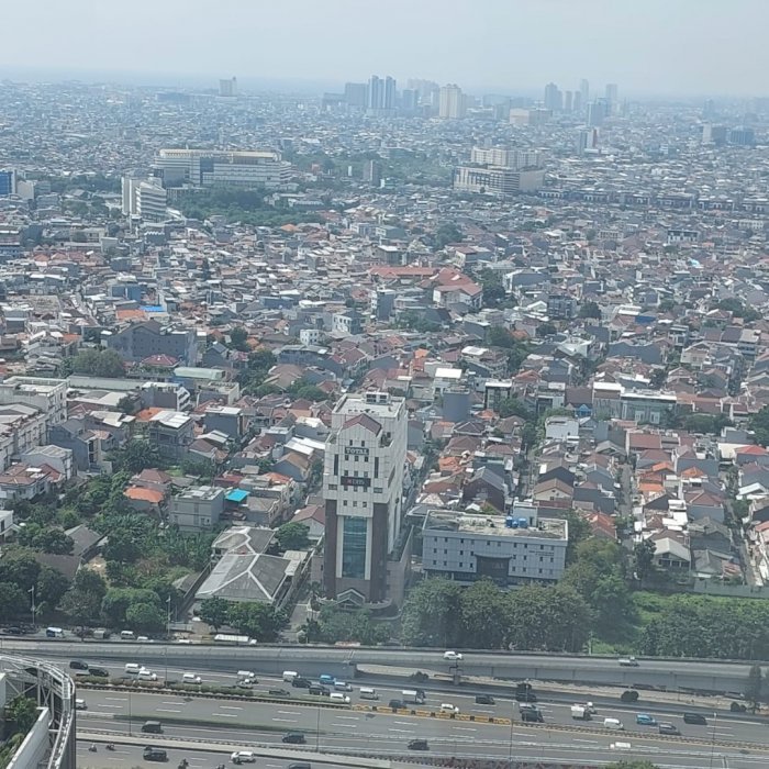 jual unit sudut taman anggrek 3 kamar tidur harga 3,1 milliar