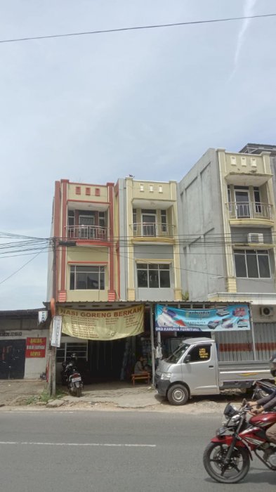 JUAL RUKO TIGA LANTAI PUSAT KOTA  BONUS CCTV