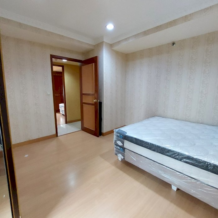 dijual apartemen taman anggrek condominium