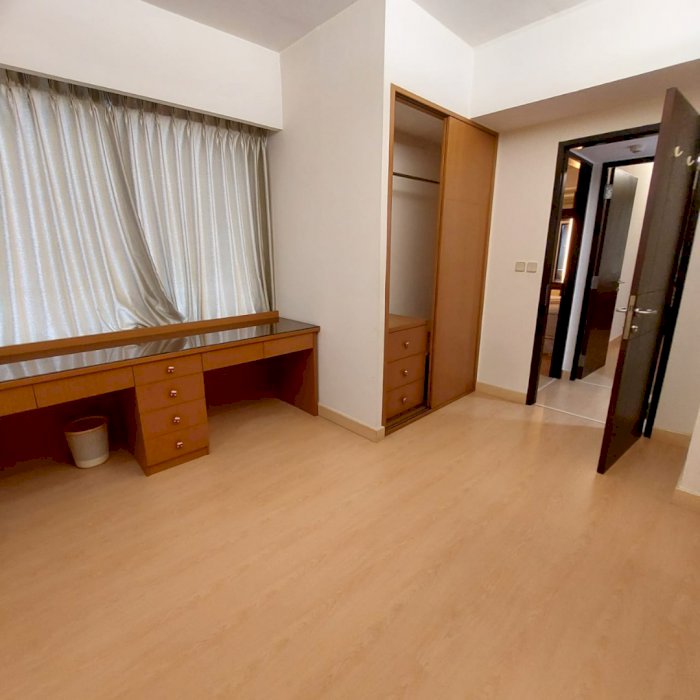 jual unit  taman anggrek condominium 3 kamar tidur hadap taman