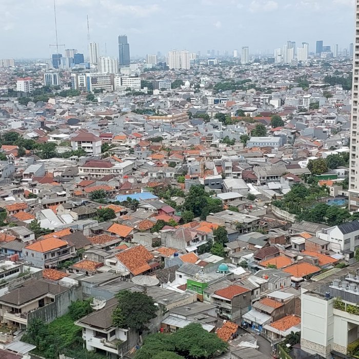 jual unit  taman anggrek condominium 3 kamar tidur hadap taman