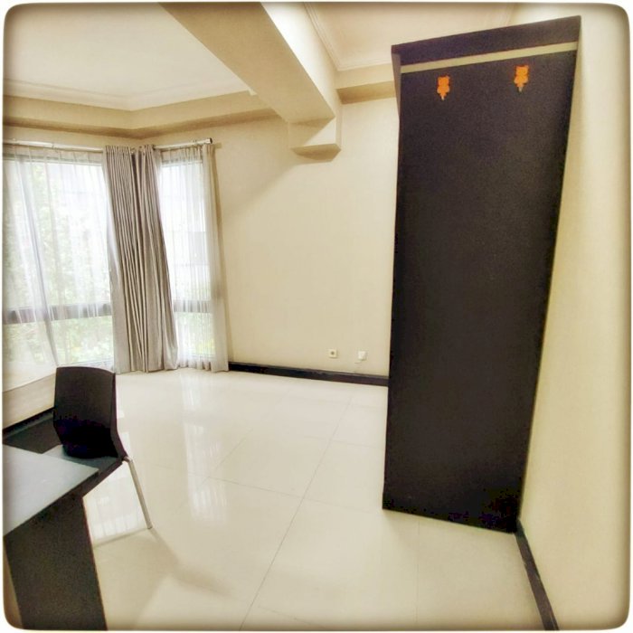 disewakan apartemen taman anggrek condominium harga 75 juta pertahun