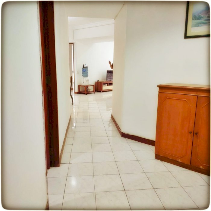 disewakan apartemen taman anggrek condominium harga 80 juta pertahun