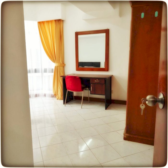 disewakan apartemen taman anggrek condominium harga 80 juta pertahun