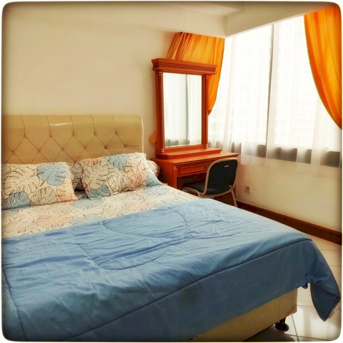 disewakan apartemen taman anggrek condominium harga 80 juta pertahun