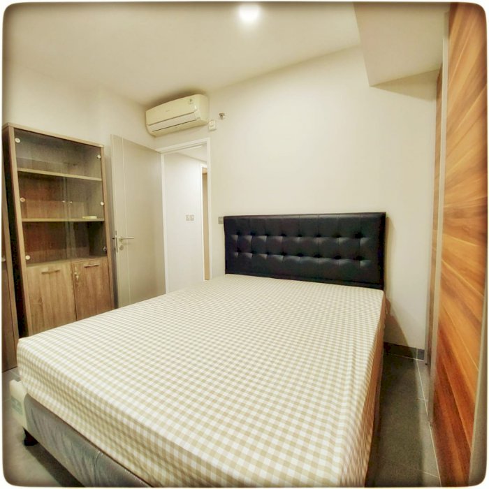 sewa apartemen taman anggrek condominium pemandangan garden 2br