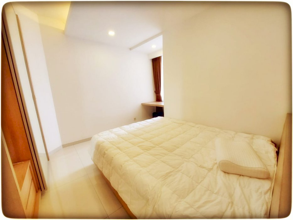 sewa 2 kamar tidur apartemen taman anggrek condominium jakarta barat