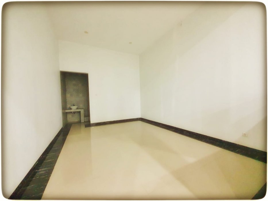 Disewa Rumah di Menteng, 2 Lantai cocok untuk Kantor dan klinik