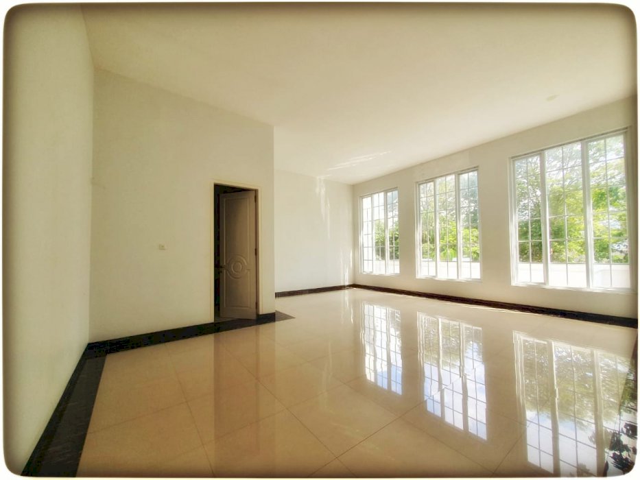 Disewa Rumah di Menteng, 2 Lantai cocok untuk Kantor dan klinik
