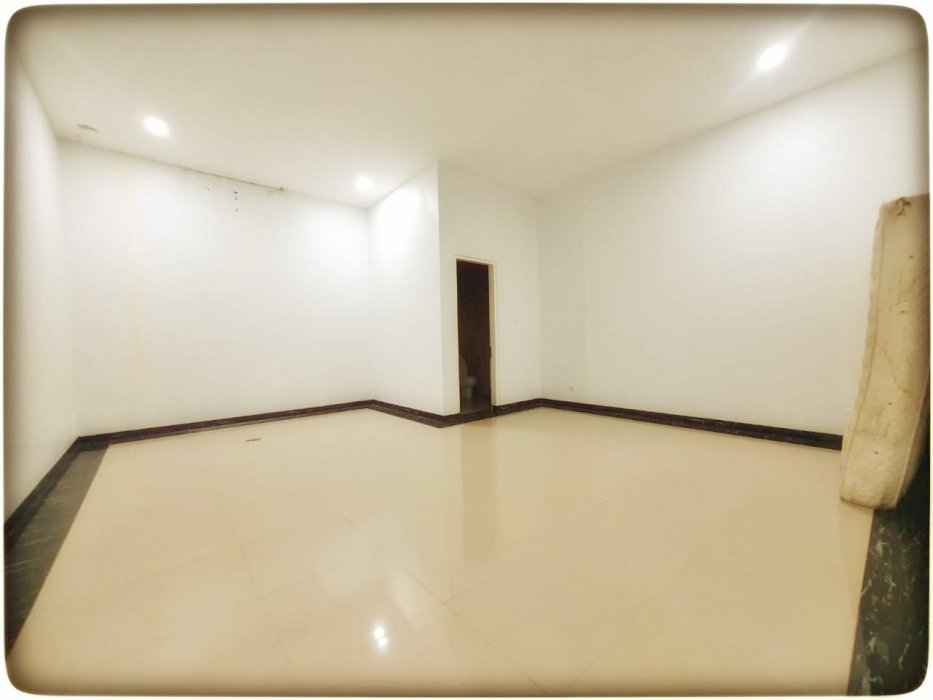 Disewa Rumah di Menteng, 2 Lantai cocok untuk Kantor dan klinik