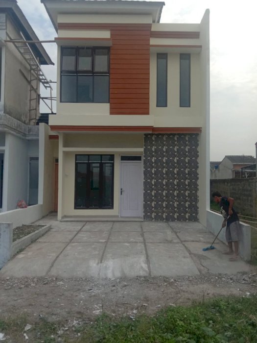 Rumah 2 lantai DP 0%, daerah Bekasi,Ready, 5 menit ke tol grandwisata