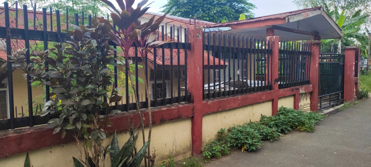 Di Jual Rumah nyaman di komplek BTN Puskopad Jayapura
