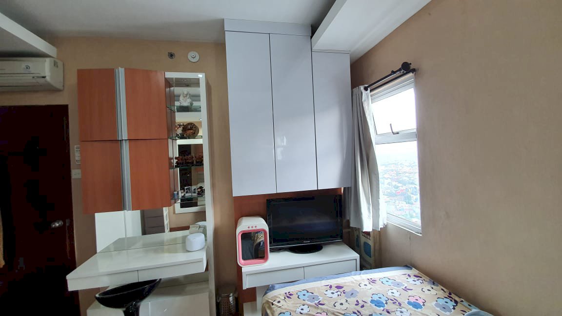 Dijual Medit 2 Unit 1BR Full Furnish City View Lantai Tinggi