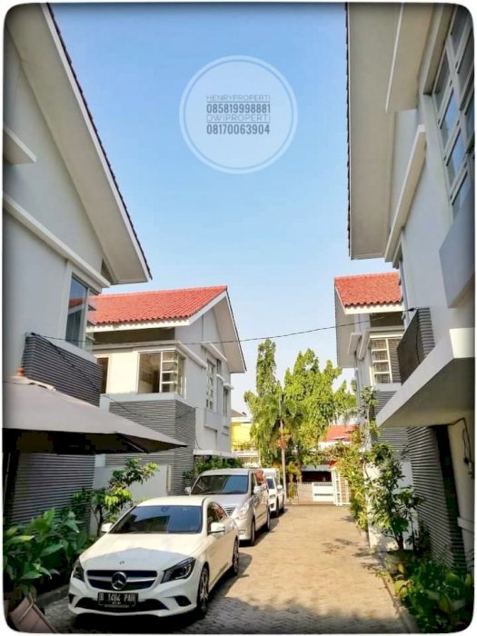 Dijual 4 Rumah di Jl. Lombok Kawasan Menteng Jakarta Pusat
