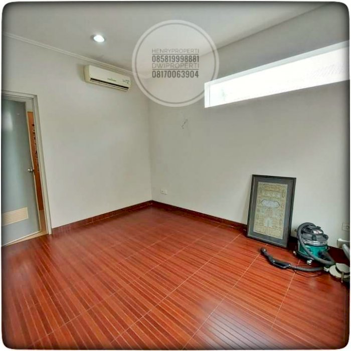 Dijual 4 Rumah di Jl. Lombok Kawasan Menteng Jakarta Pusat