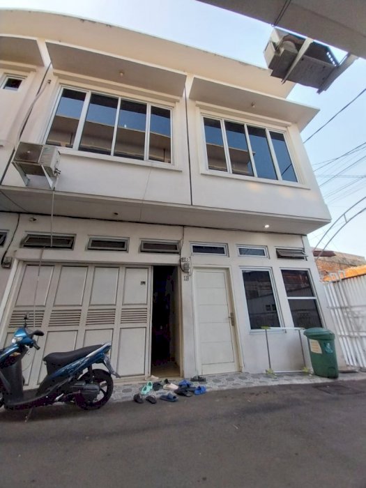 Di jual Rumah di Jakarta Timur